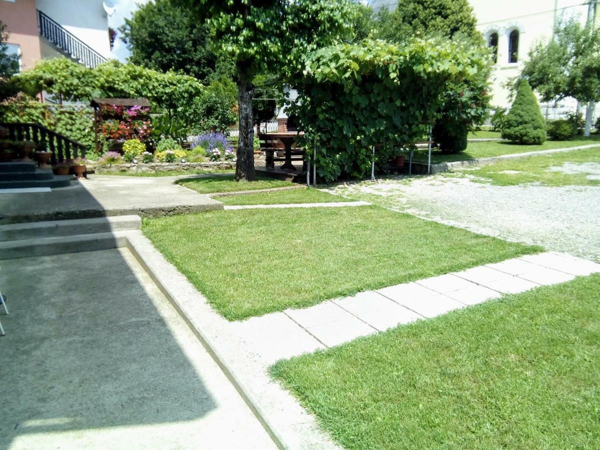 Guesthouse Pavlicic Drežnik Grad Εξωτερικό φωτογραφία